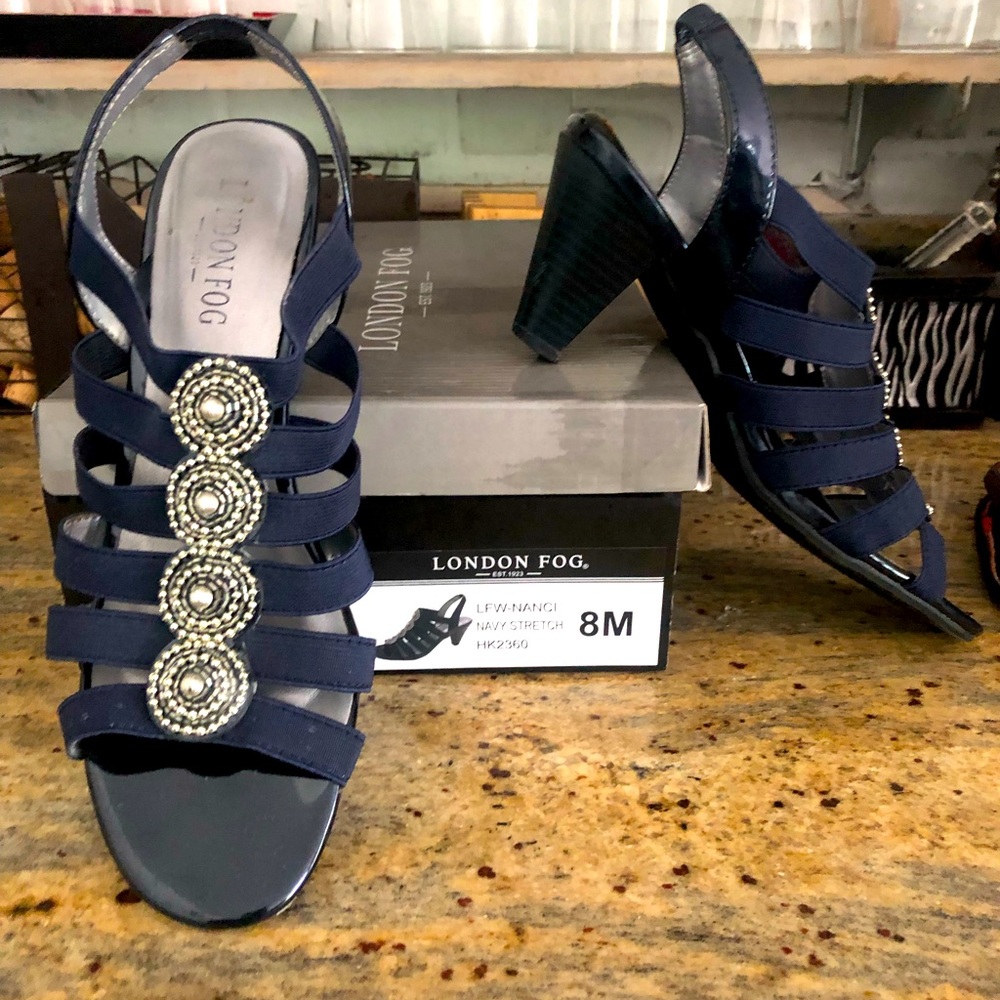 London Fog Women casual sandals